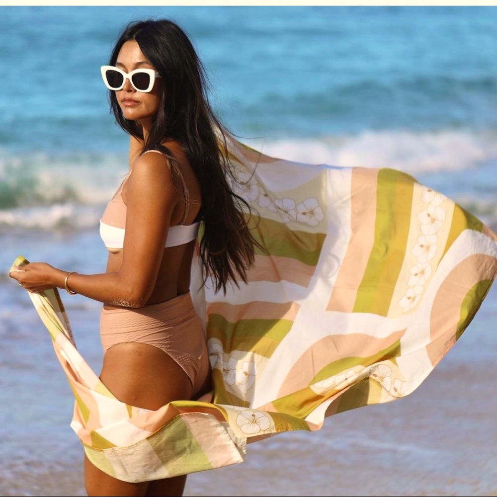 Eternal Summer Hawaii Pareo